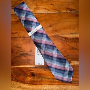 Perry Ellis Levitt plaid tie